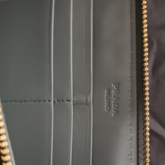 Prada **AUTHENTIC Sky Blue Leather Wallet - Picture 10 of 10